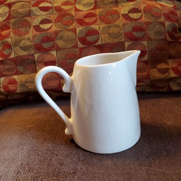 Martha Stewart Everyday MSE Creamer, White - Picture 1 of 5
